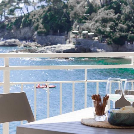 Sulla Spiaggia Di Toto E Tota 텔라로 외부 사진